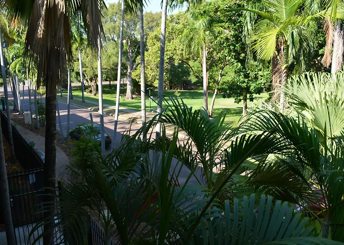Frogs-Hollow Backpackers Darwin